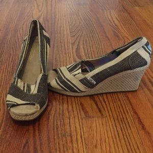 Tom’s chambray wedges - size 9